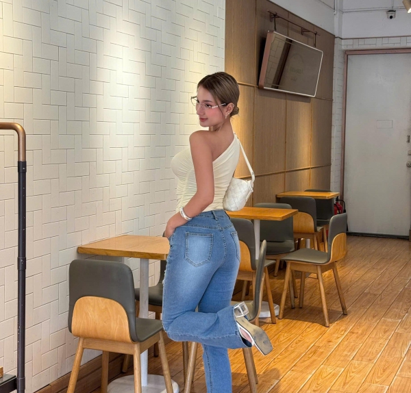 Sablex - [ Quần jean nữ ] QUẦN JEAN ỐNG ĐỨNG RÁCH – CHUẨN GU STREET STYLE HIỆN ĐẠI có đủ size xs-xxl